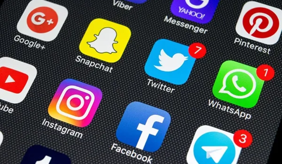 چرا شبکه‌های اجتماعی محبوب‌ اند؟